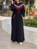 عباية وَمْضة الرياضية بخامة كريب بالأسود والنبيذي - صورة 1