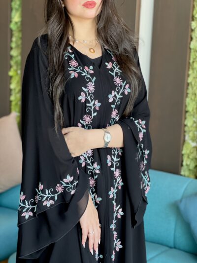 عباية زَهْر بالدبل شيفون والخرز الملوّن للمناسبات